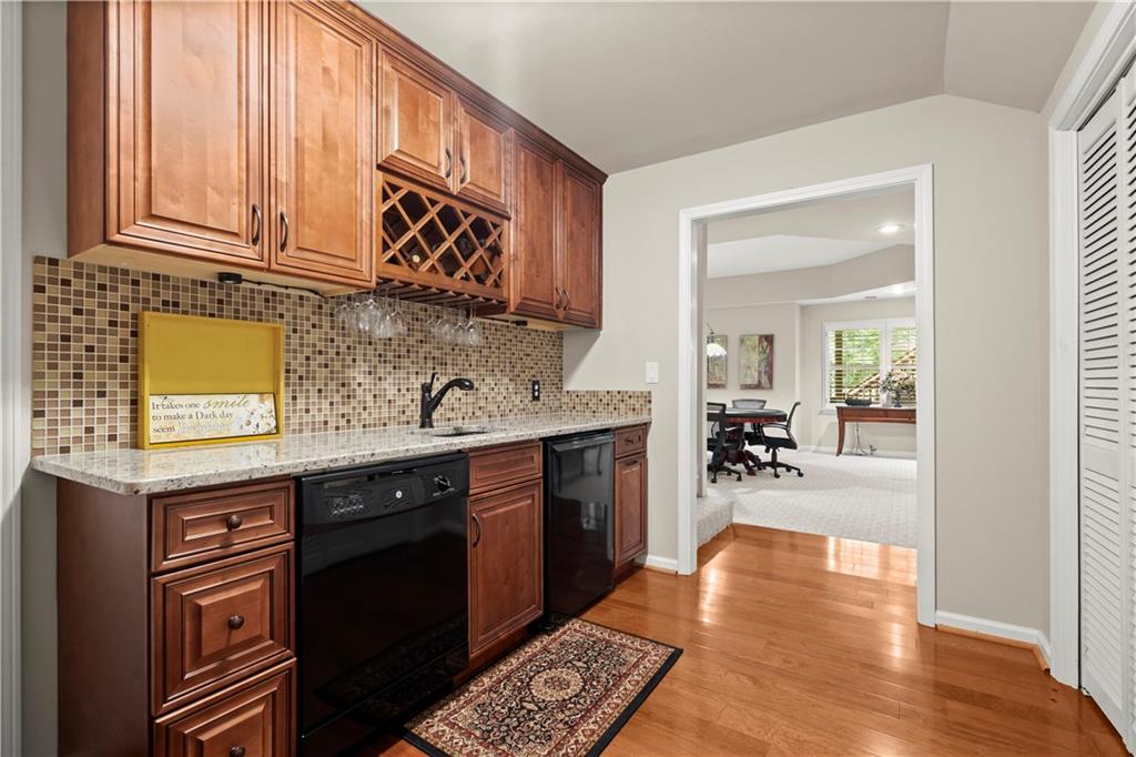 1836 Pemberton Place