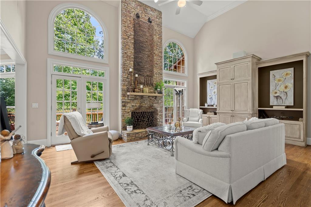 1836 Pemberton Place