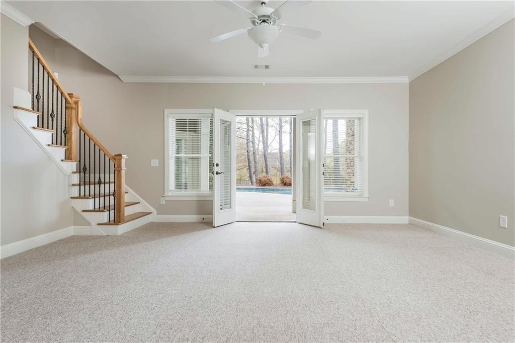 3963 Hazelhurst Lake Drive