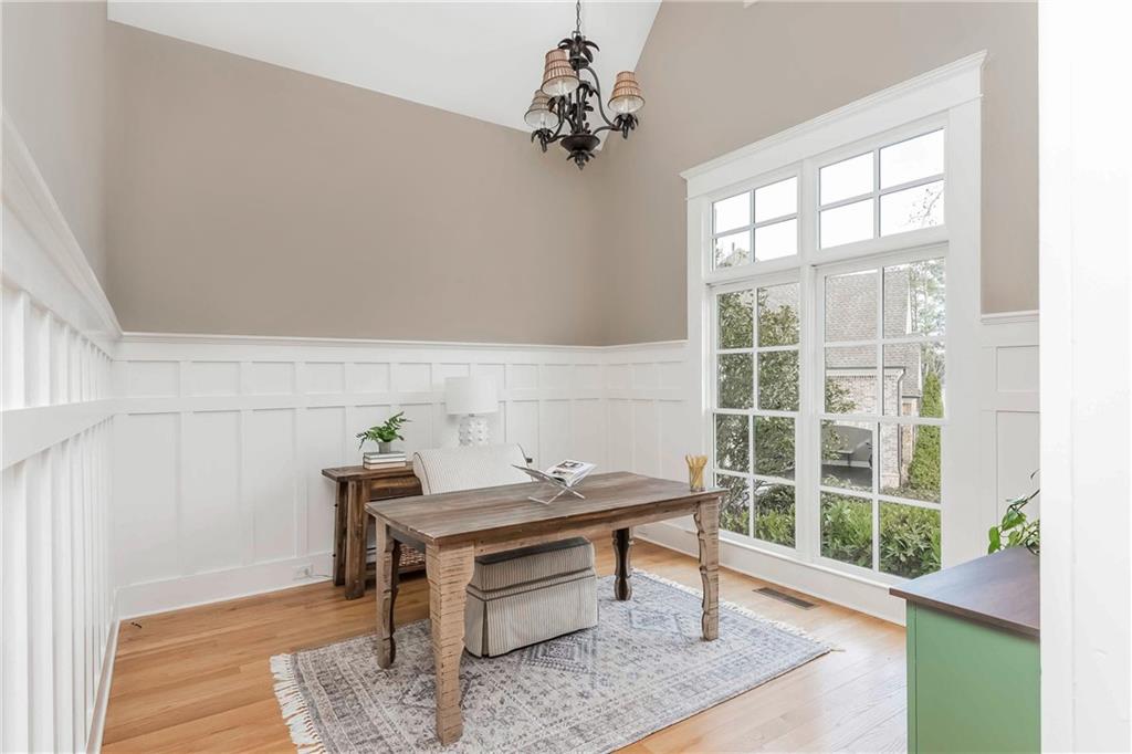 3963 Hazelhurst Lake Drive