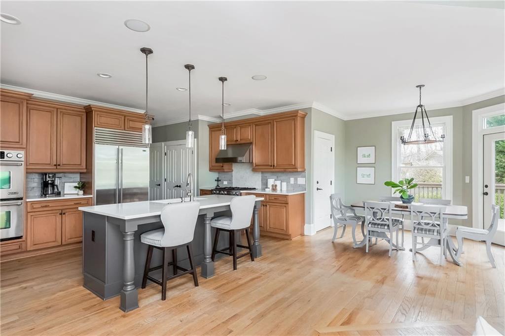 3963 Hazelhurst Lake Drive