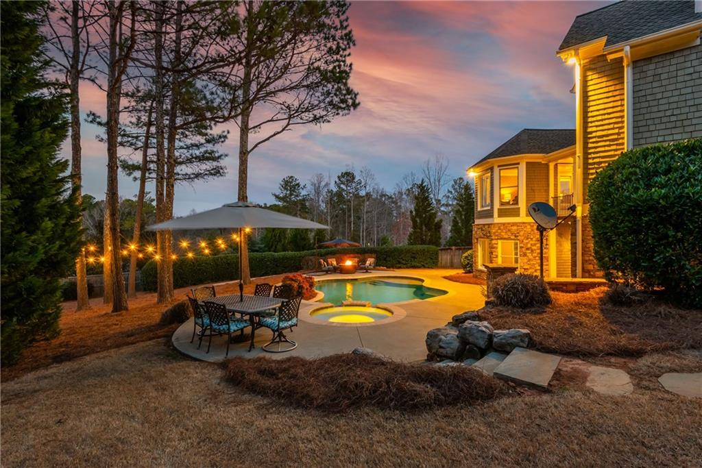 3963 Hazelhurst Lake Drive