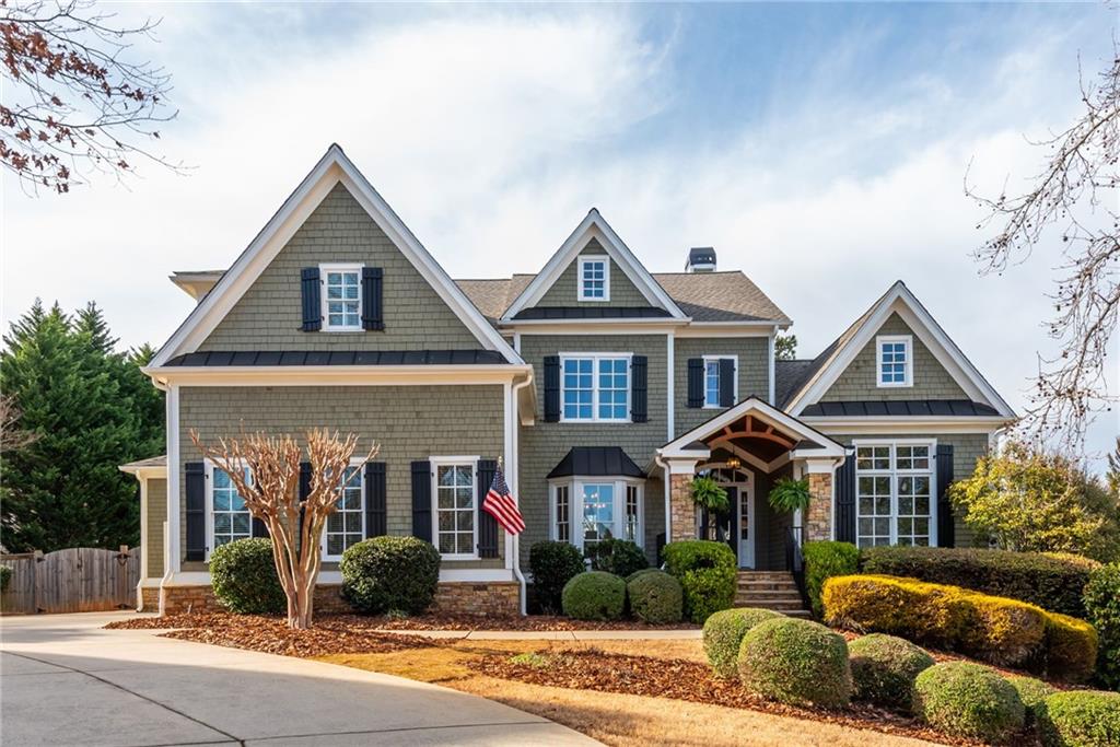 3963 Hazelhurst Lake Drive