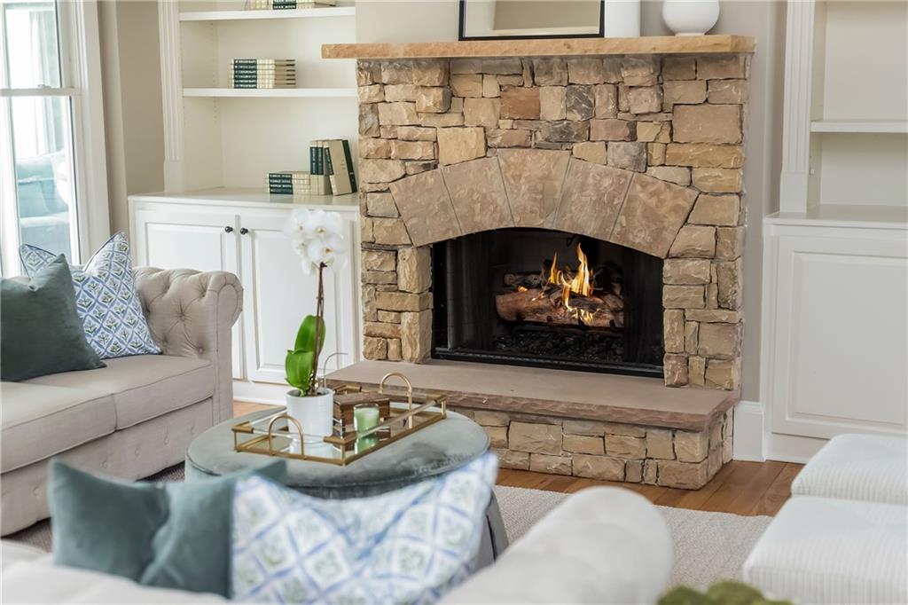 3963 Hazelhurst Lake Drive