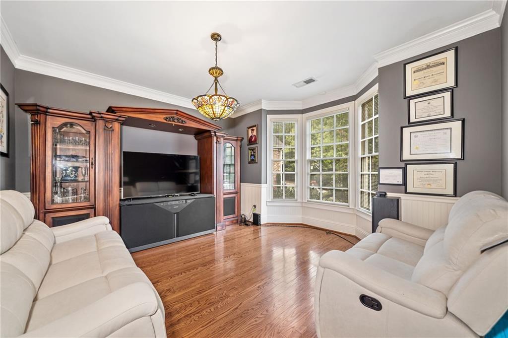 2121 Whitekirk Street NW