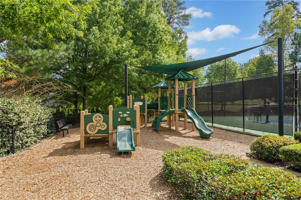 2121 Whitekirk Street NW