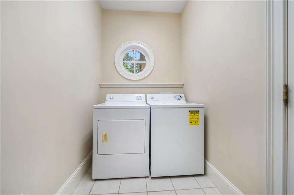 2121 Whitekirk Street NW