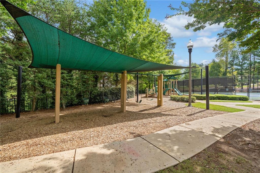 2121 Whitekirk Street NW