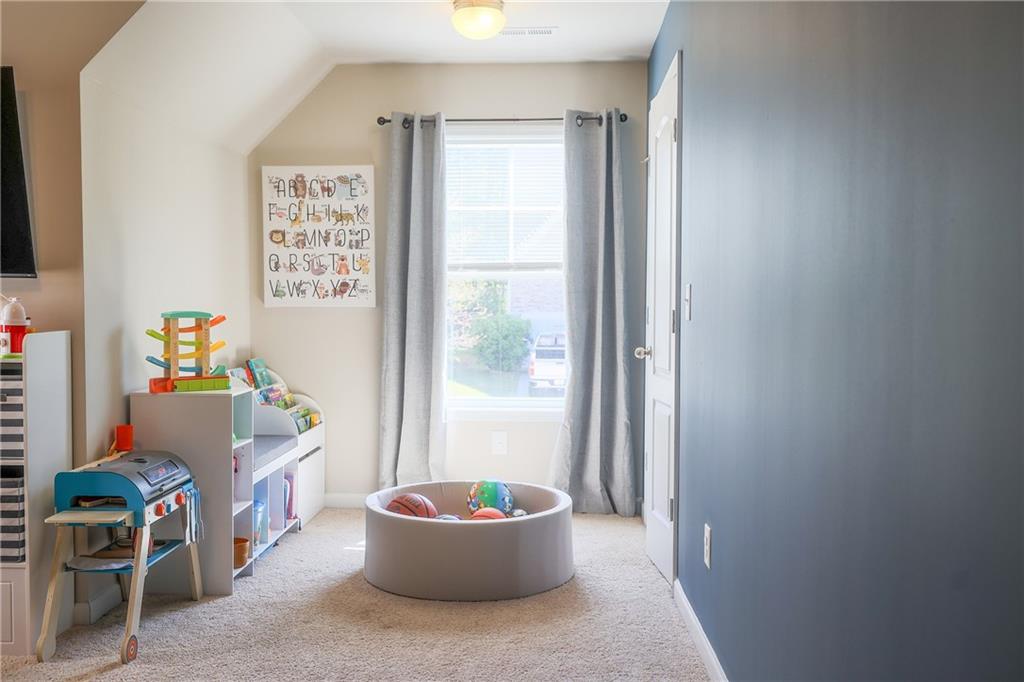 175 Diamond Ridge Avenue