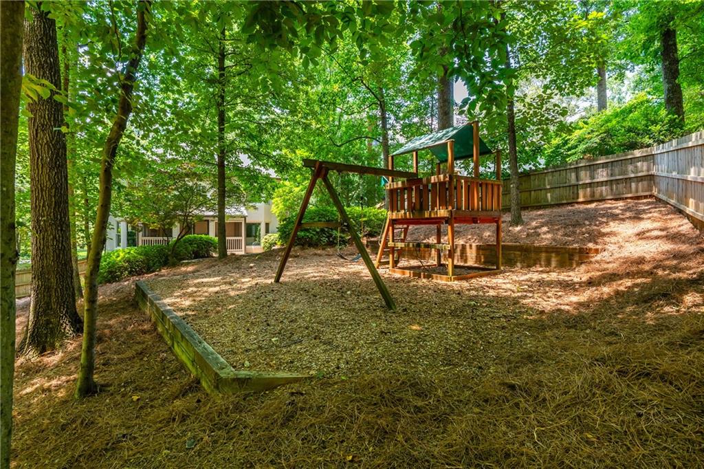 799 Birds Mill SE