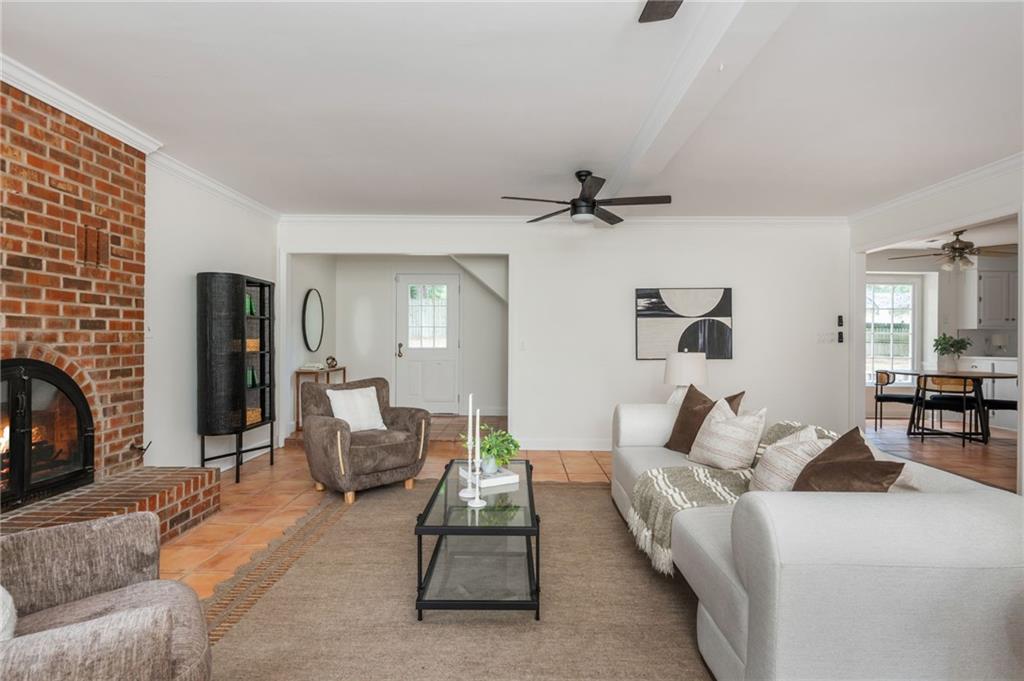 1024 Greyfield Drive SE