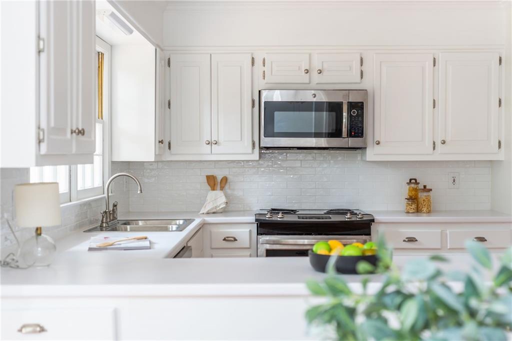 1024 Greyfield Drive SE