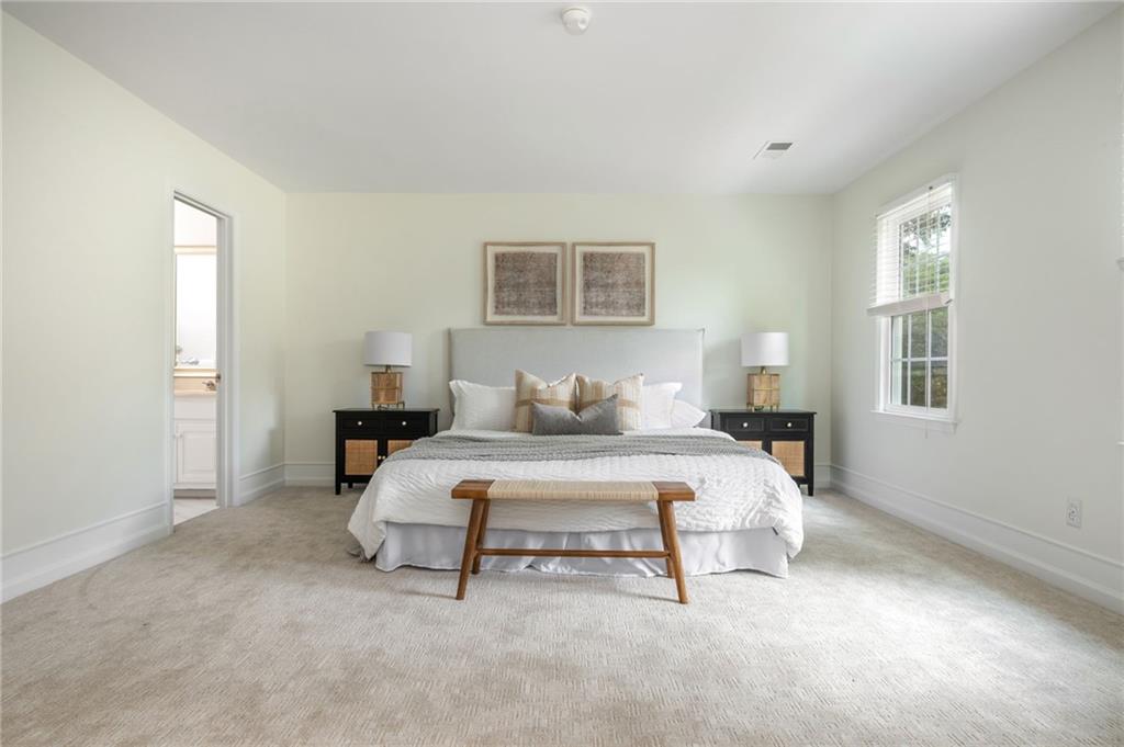 1024 Greyfield Drive SE