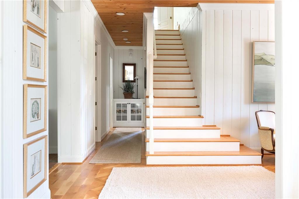 3540 Cochise Drive SE