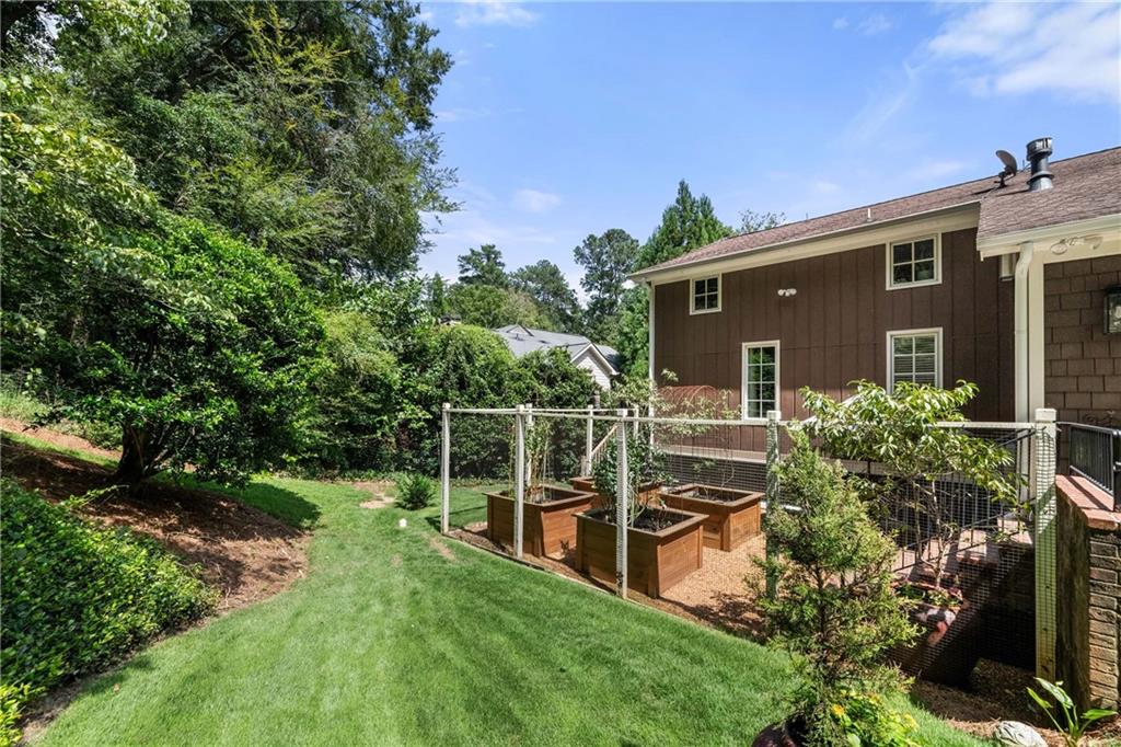 3540 Cochise Drive SE