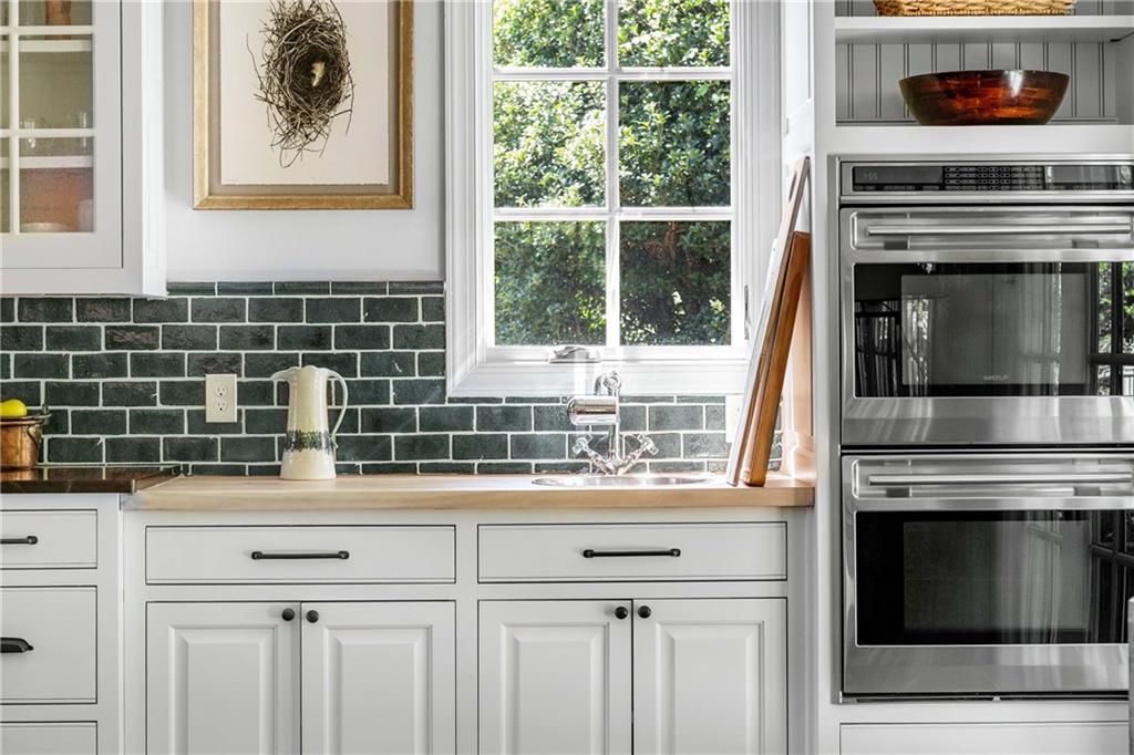 3540 Cochise Drive SE