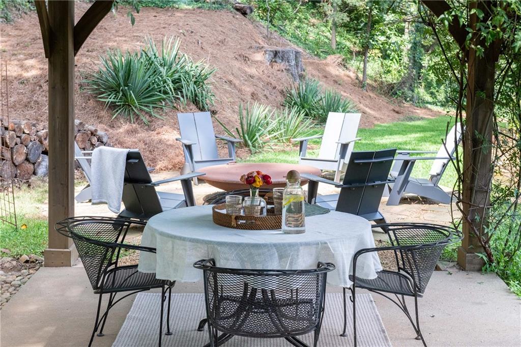 3540 Cochise Drive SE