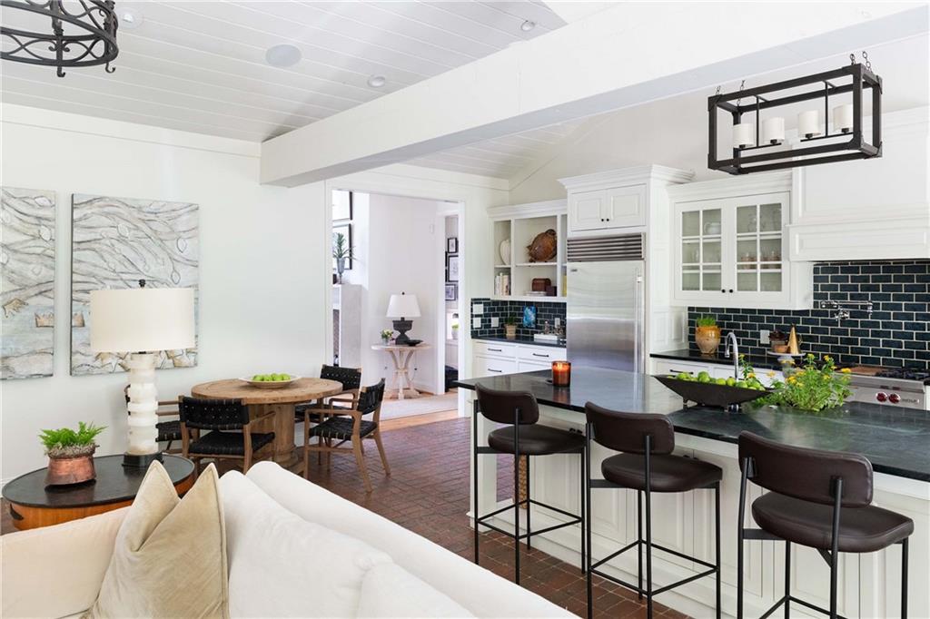 3540 Cochise Drive SE