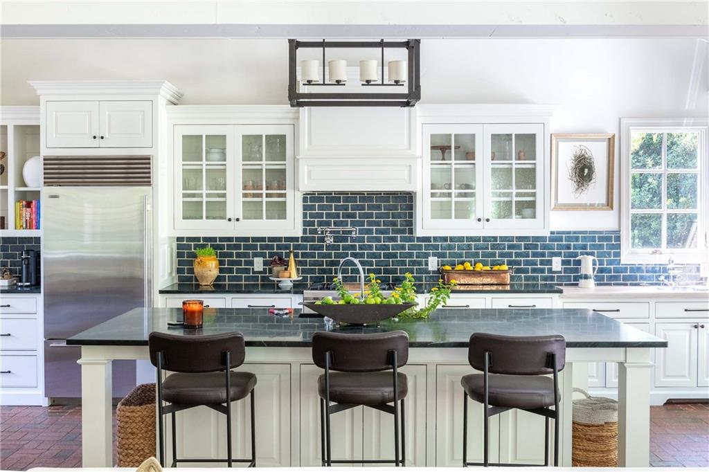 3540 Cochise Drive SE