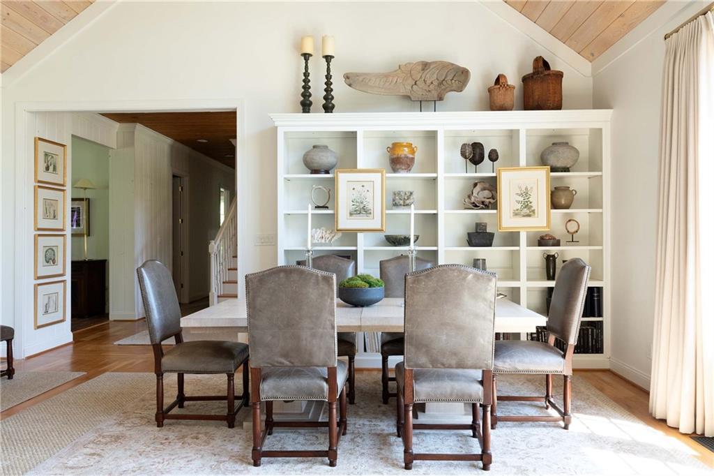 3540 Cochise Drive SE