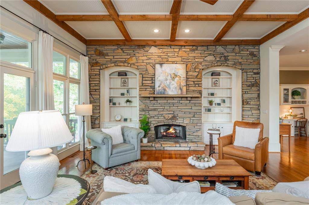 4150 Chimney Heights NE