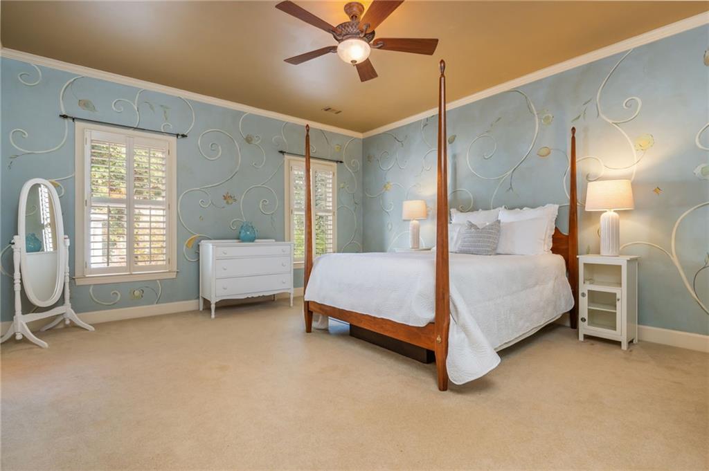 4150 Chimney Heights NE