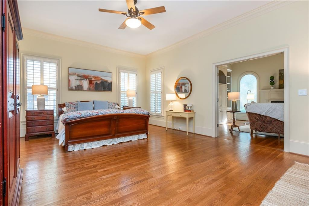 4150 Chimney Heights NE