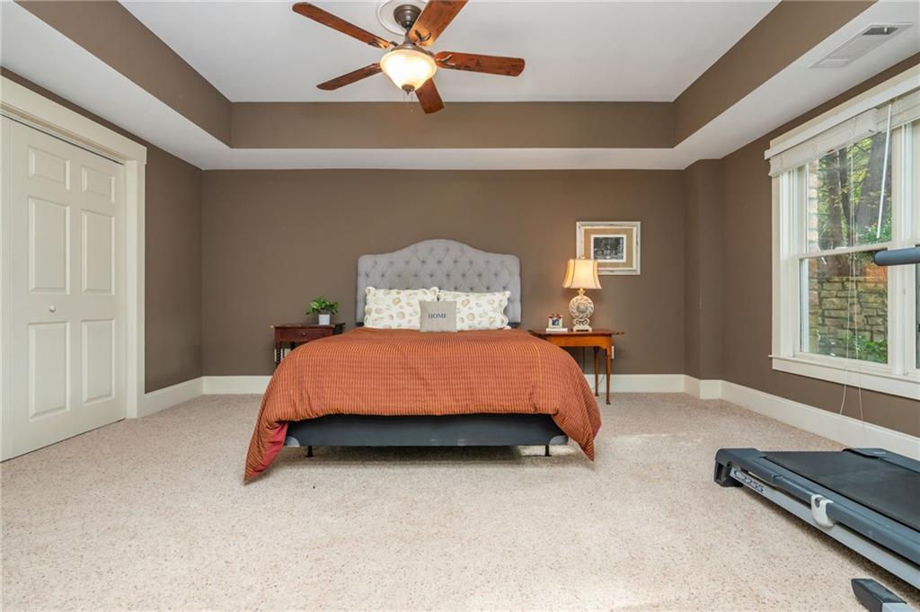 4150 Chimney Heights NE