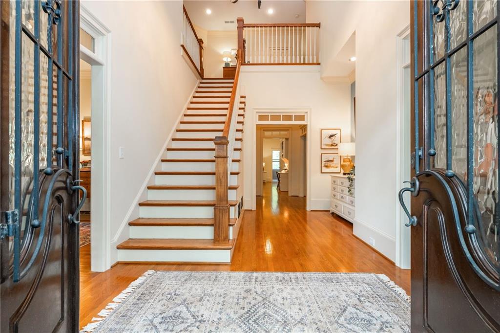 4150 Chimney Heights NE