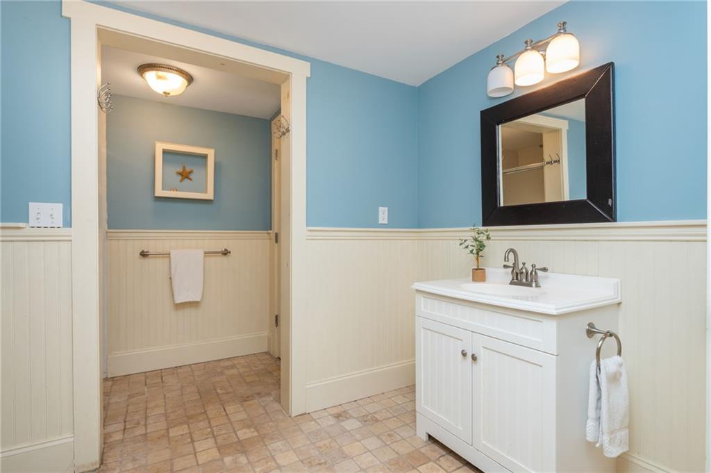 4150 Chimney Heights NE