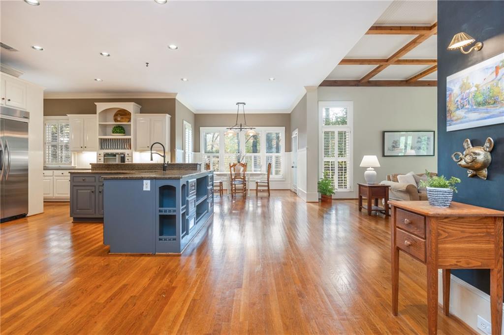 4150 Chimney Heights NE