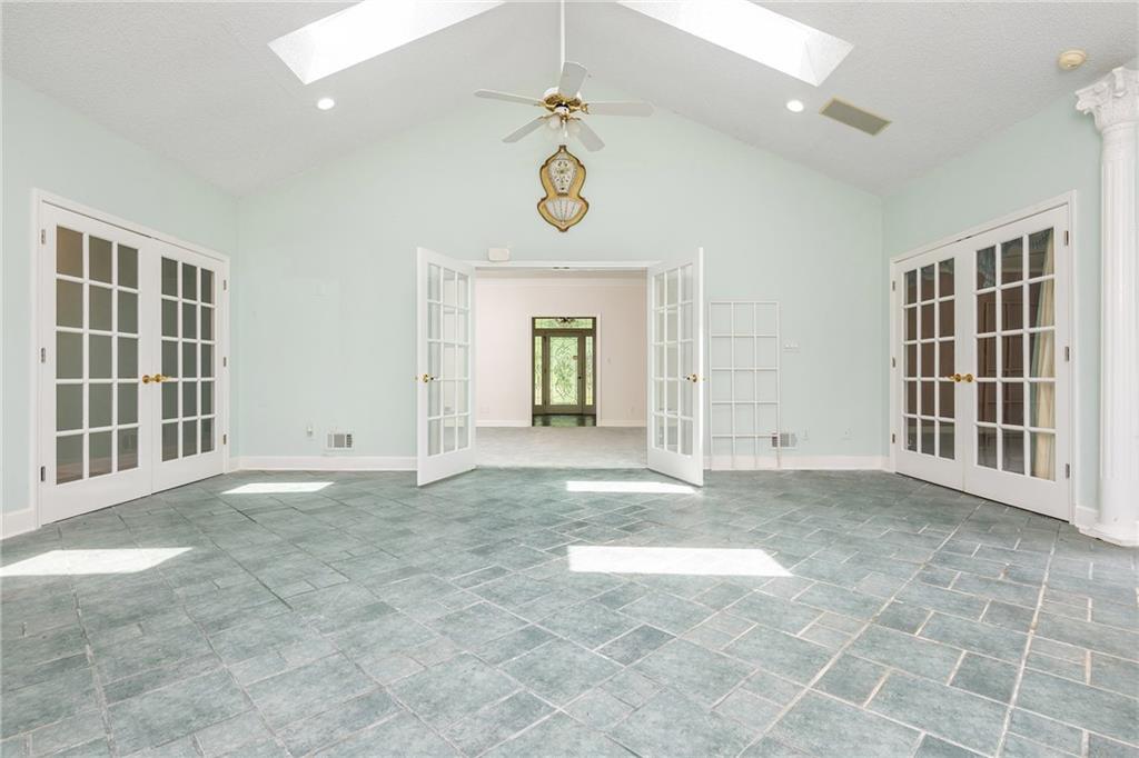 2101 Groover Road