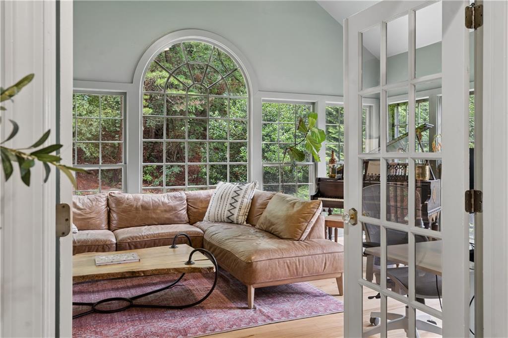2115 Azalea Drive