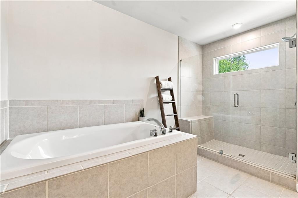 604 Spadina Road