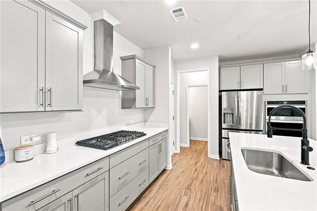 604 Spadina Road