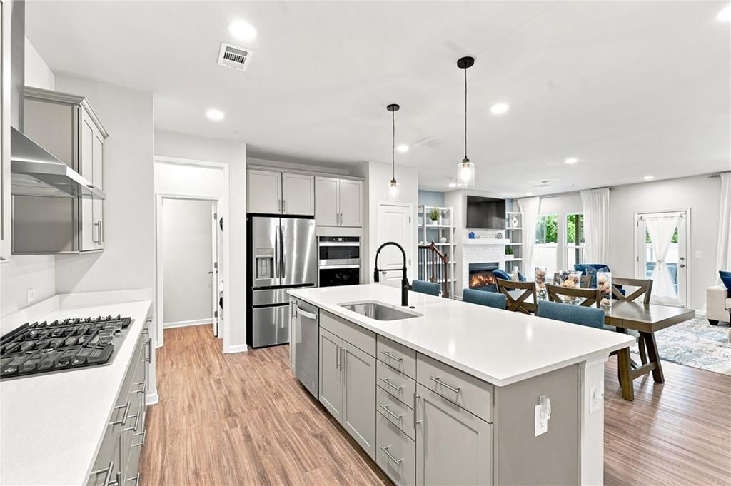 604 Spadina Road