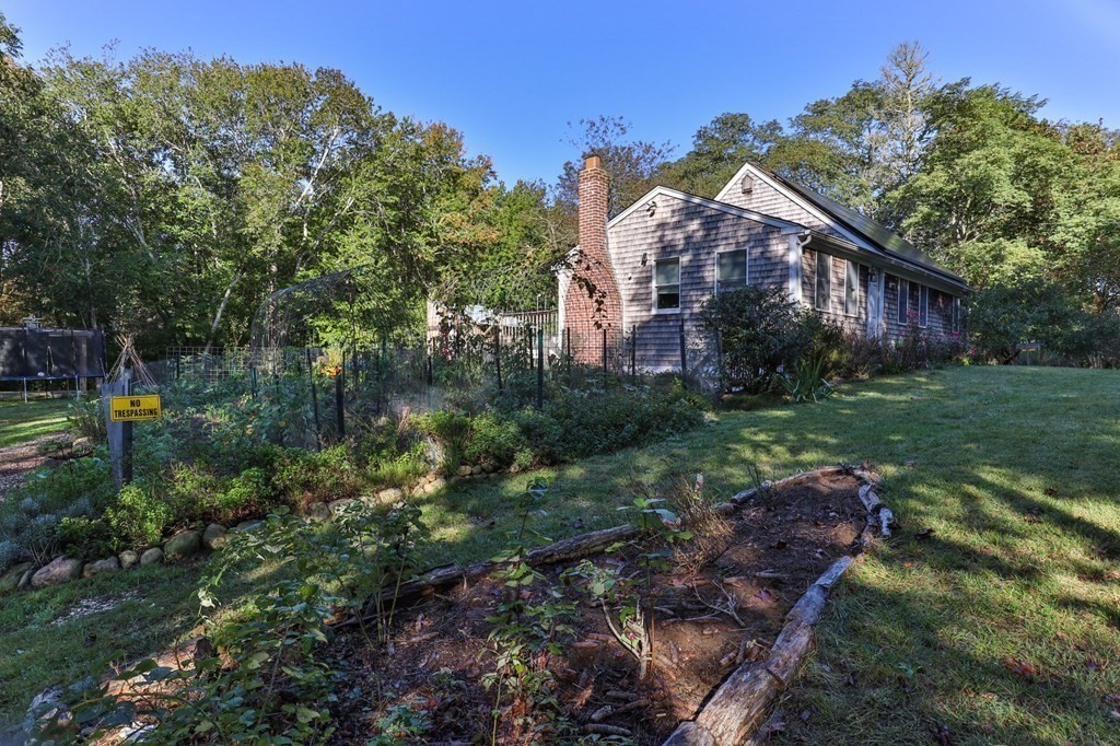 33 Jones Ln