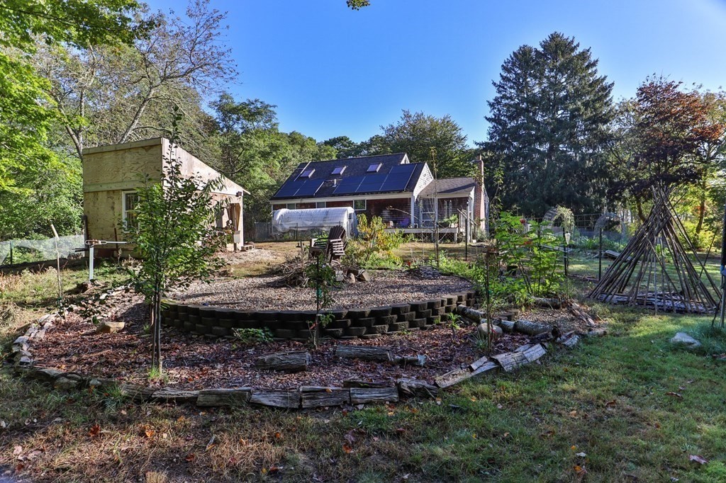 33 Jones Ln