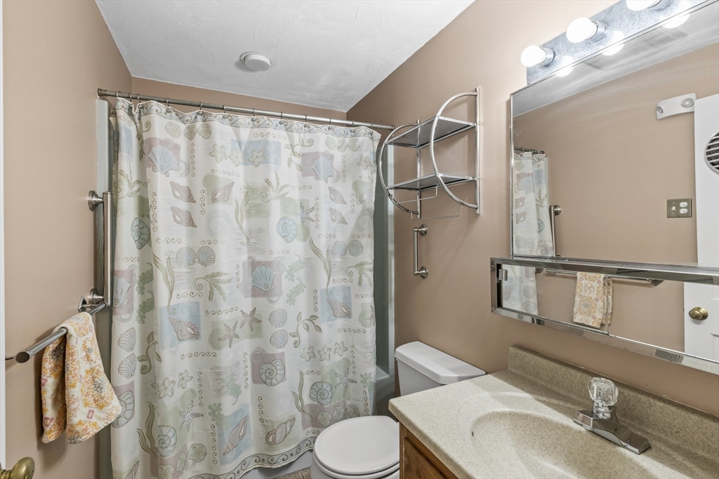 32 Clark Rd