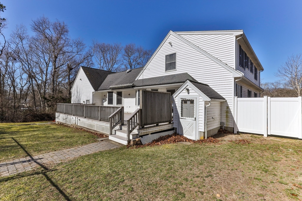 32 Clark Rd