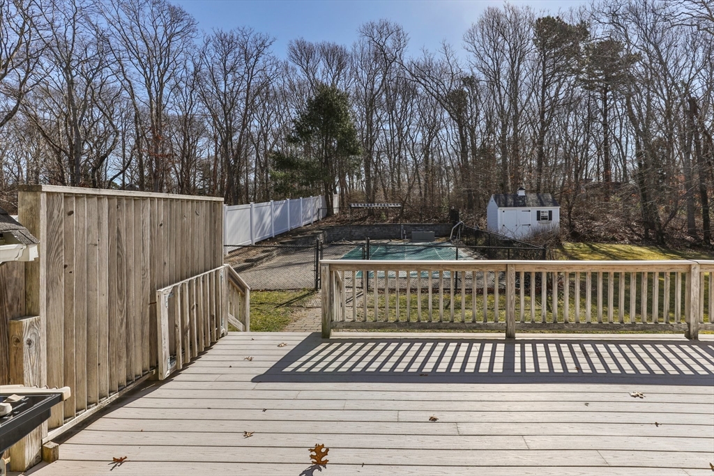 32 Clark Rd