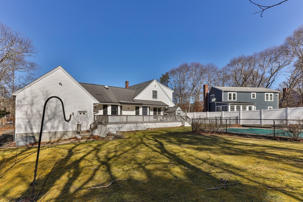 32 Clark Rd