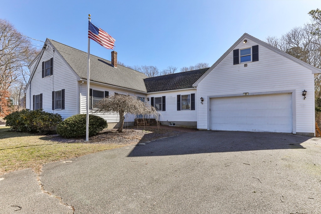 32 Clark Rd