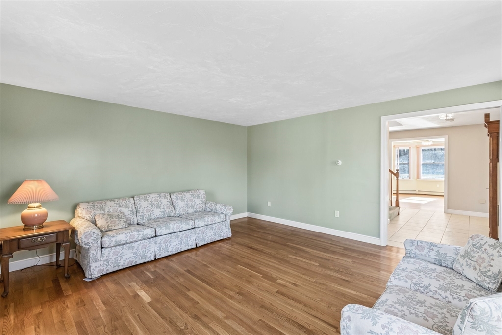 32 Clark Rd