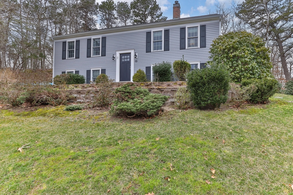 17 Bent Bluff Ln