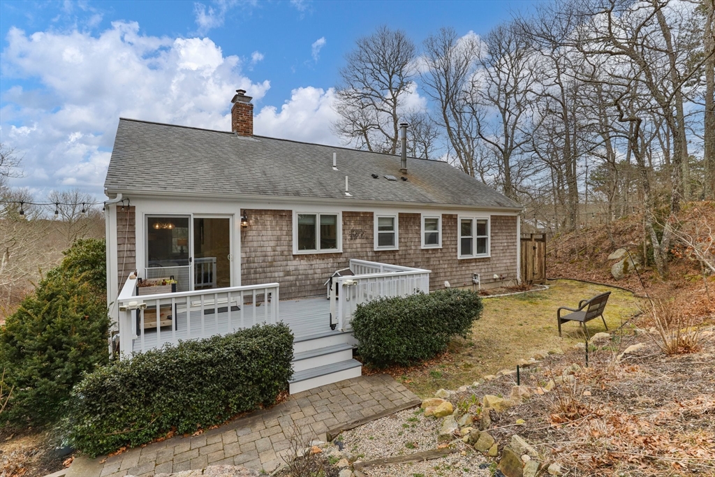17 Bent Bluff Ln