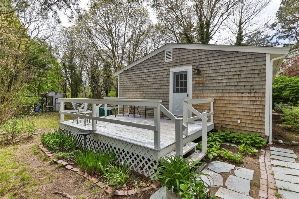 37 Willington Ave