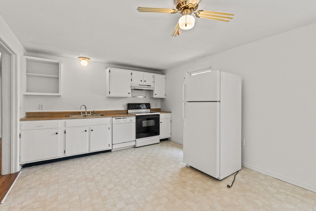 37 Willington Ave