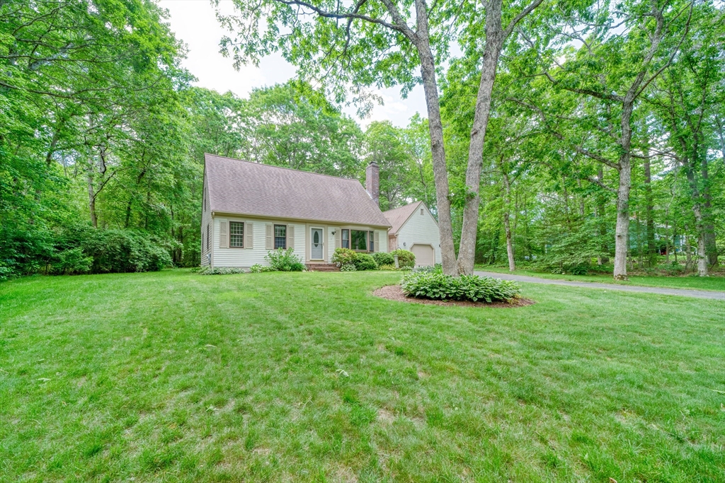 10 Little Acorn Ln