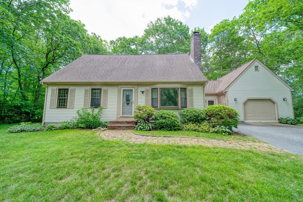 10 Little Acorn Ln